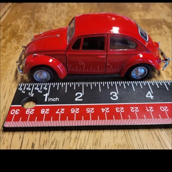 COPY - New VW Volkswagen die cast model car.  See all pics for … - Picture 15 of 16